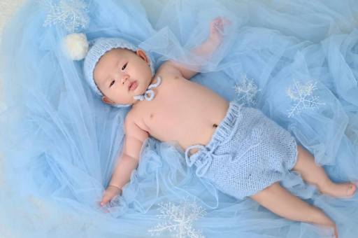 舞钢怀孕肚子起小疙瘩很痒