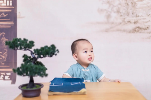 舞钢宝宝喊肚子疼怎么回事
